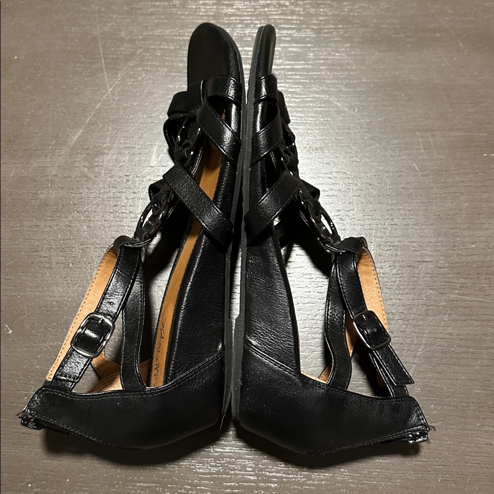 Euro soft by Sofft strappy black sandals, size 9.5 - Picture 5 of 8